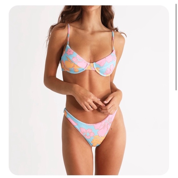NWT Aurelle Kiva Bikini Set Size L Bottoms Size XL Top - Picture 1 of 8